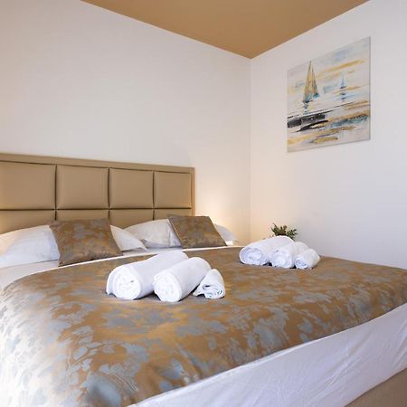 Luxury Rooms Fetivi スプリト エクステリア 写真