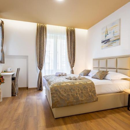 Luxury Rooms Fetivi スプリト エクステリア 写真