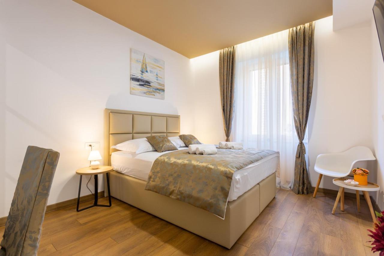 Luxury Rooms Fetivi スプリト エクステリア 写真