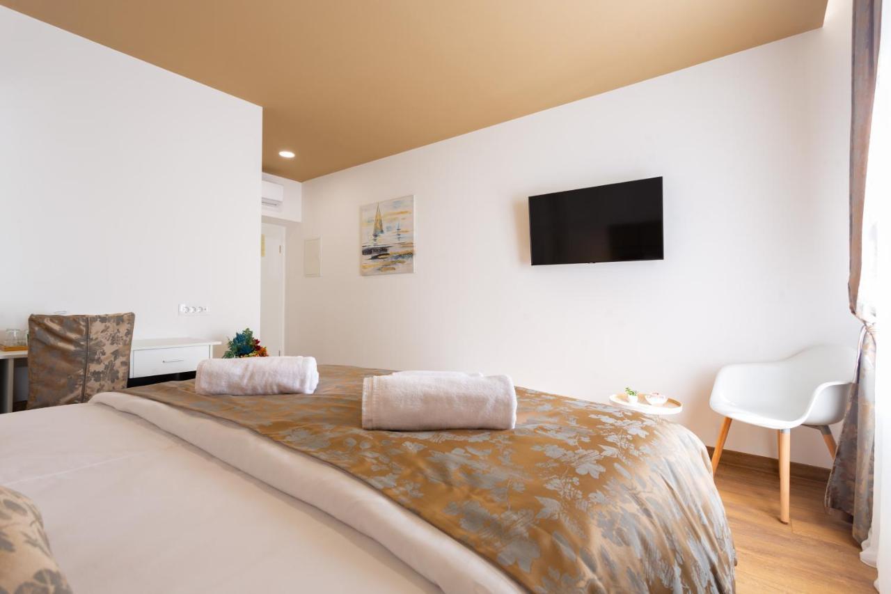 Luxury Rooms Fetivi スプリト エクステリア 写真